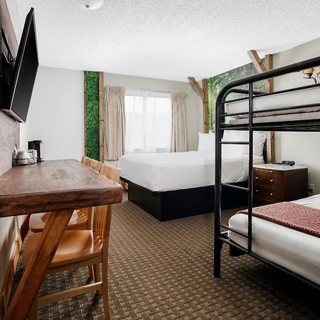 Natura Treescape Resort Wisconsin Dells Eksteriør bilde